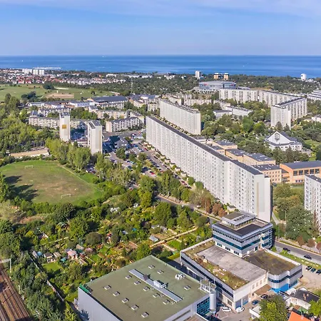 Blue Harmony 4 Bedrooms Near Ergo Arena & Free Parking By Oneapartments *