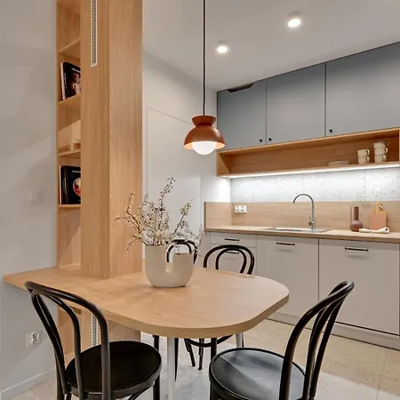 Appartement Blue Harmony 4 Bedrooms Near Ergo Arena & Free Parking By Oneapartments Gdańsk