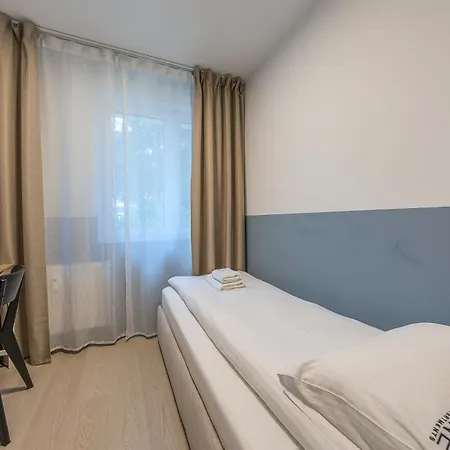 Blue Harmony 4 Bedrooms Near Ergo Arena & Free Parking By Oneapartments Appartement Gdańsk