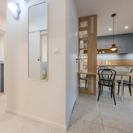 Blue Harmony 4 Bedrooms Near Ergo Arena & Free Parking By Oneapartments * Gdańsk