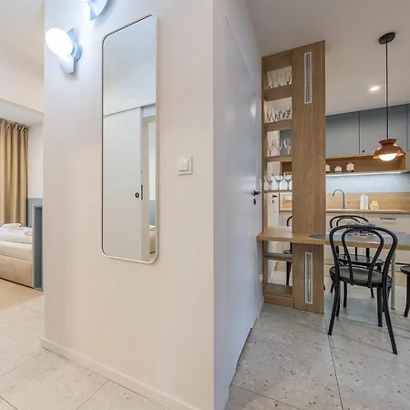 Blue Harmony 4 Bedrooms Near Ergo Arena & Free Parking By Oneapartments * Gdańsk