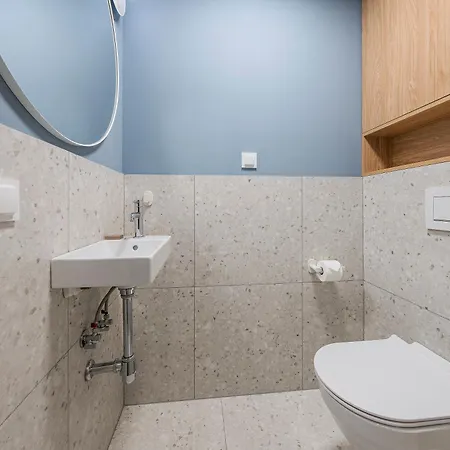 Appartement Blue Harmony 4 Bedrooms Near Ergo Arena & Free Parking By Oneapartments Gdańsk