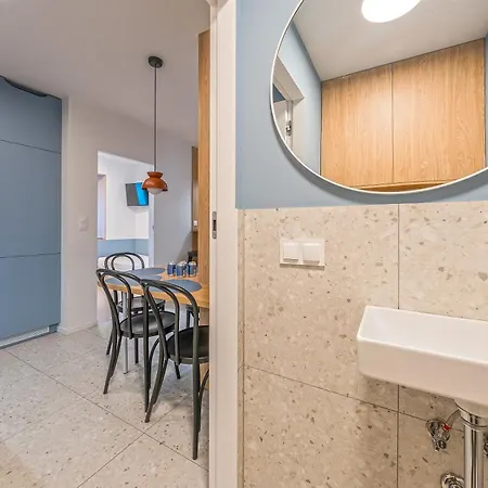 Appartement Blue Harmony 4 Bedrooms Near Ergo Arena & Free Parking By Oneapartments *