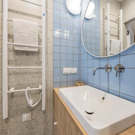 Appartement Blue Harmony 4 Bedrooms Near Ergo Arena & Free Parking By Oneapartments