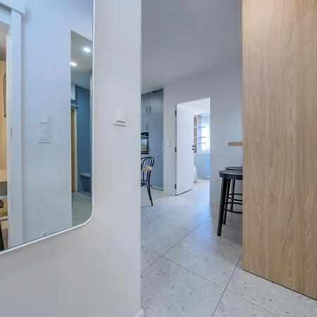 Blue Harmony 4 Bedrooms Near Ergo Arena & Free Parking By Oneapartments Appartement Gdańsk