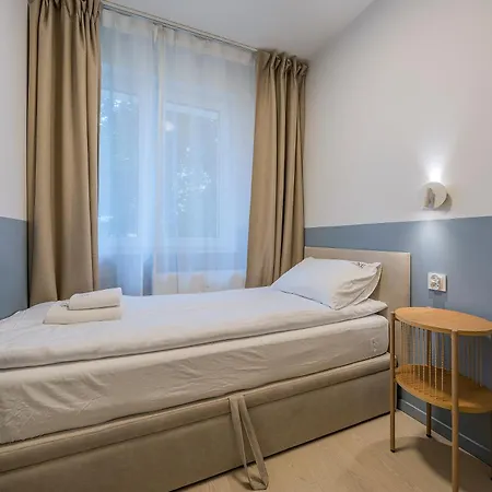 Blue Harmony 4 Bedrooms Near Ergo Arena & Free Parking By Oneapartments