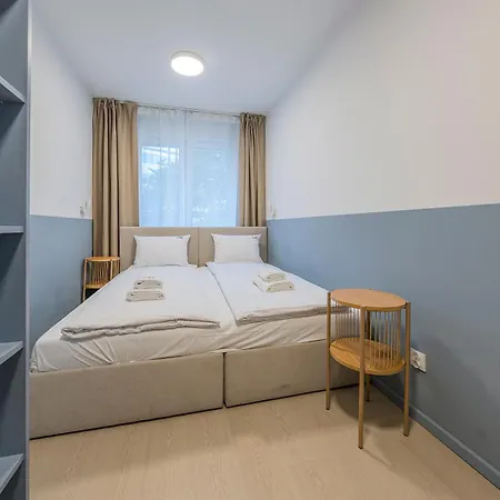 Appartement Blue Harmony 4 Bedrooms Near Ergo Arena & Free Parking By Oneapartments *