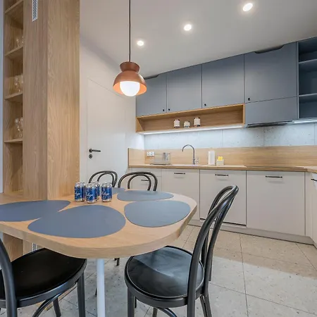 Appartement Blue Harmony 4 Bedrooms Near Ergo Arena & Free Parking By Oneapartments