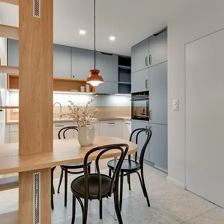 Blue Harmony 4 Bedrooms Near Ergo Arena & Free Parking By Oneapartments Appartement *
