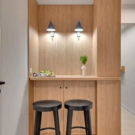 Blue Harmony 4 Bedrooms Near Ergo Arena & Free Parking By Oneapartments